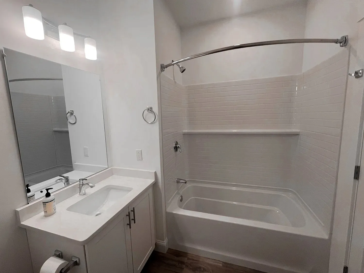 7 Tailwind Court — Photo 3