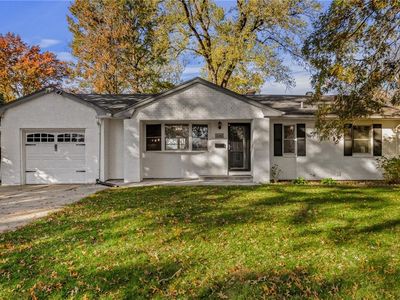 11402 Elmwood Ave, Kansas City, MO, 64137
