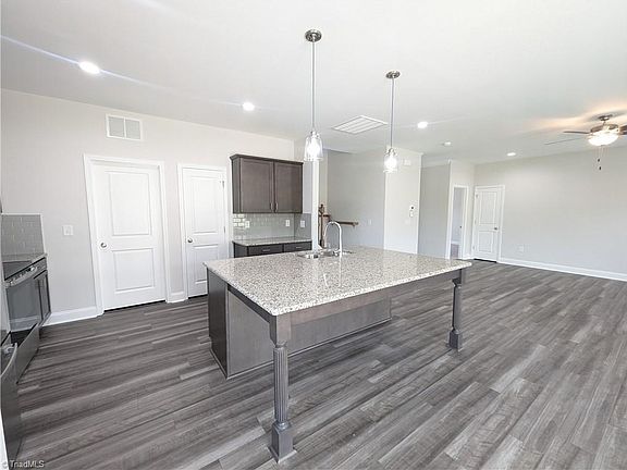 3rd image of 690 Cannonade Dr #730