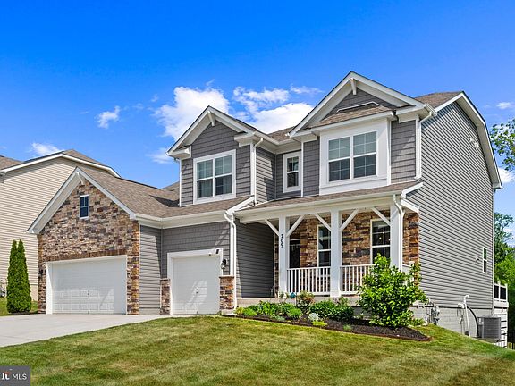 3rd image of 709 Tranquil Ct
