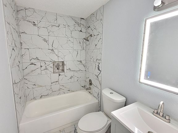 4th image of 425 Gilmer St APT 8