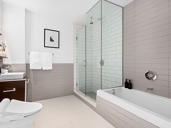 5th image of 219 Withers St APT 1B