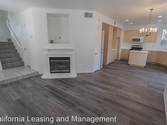 2nd image of 27144 Manor Cir