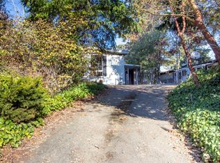 930 SW 118th St, Burien, WA 98146