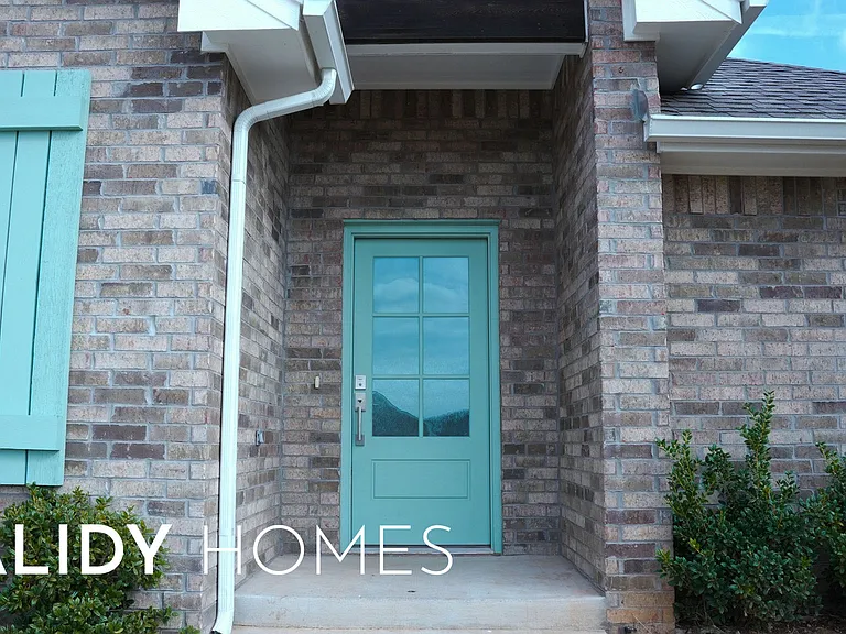 5216 Bing Cir — Photo 5