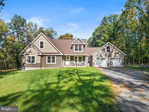 97 Swaim Ln, Berkeley Springs, WV 25411
