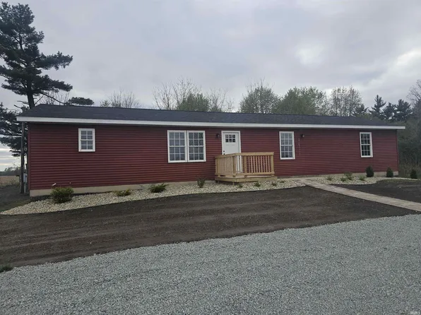 8983 Chestnut Rd, Bourbon, IN 46504