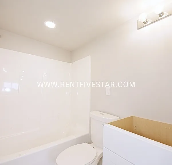332 Randolph Ave — Photo 7