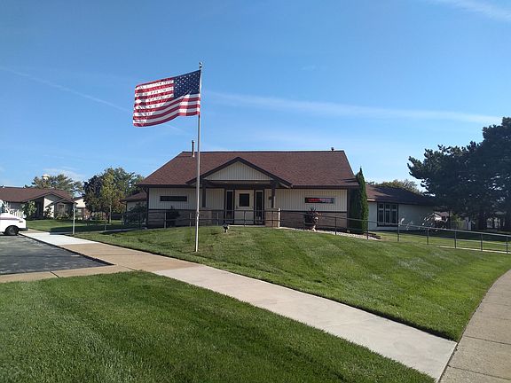 5th image of 40137 Newport Dr