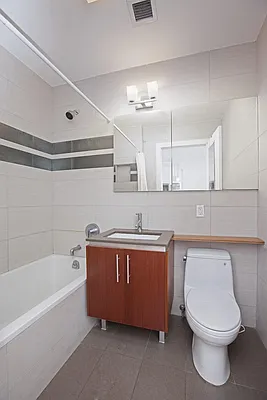 Rented by Space Marketing Shop | media 13