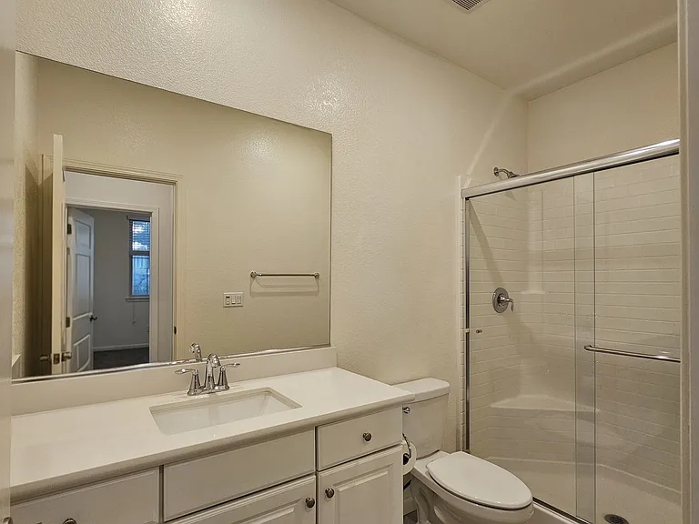 8013 Avanti Dr — Photo 17