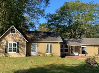 407 Pace Ave, Naples, TX 75568