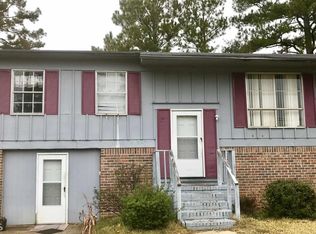 102 Royal Ct, Lagrange, GA 30241