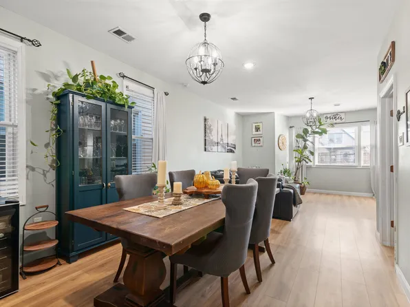 81 Humphrey Avenue image 10 of 37