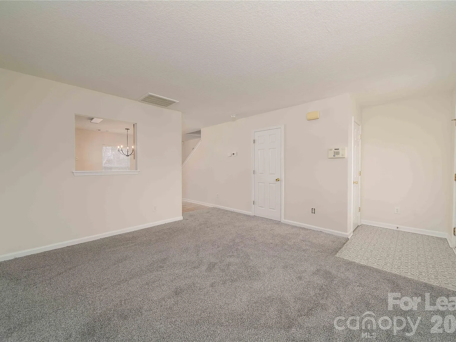 3 bed, 2.5 bath, 1345 sqft, $1,875 — Photo 2