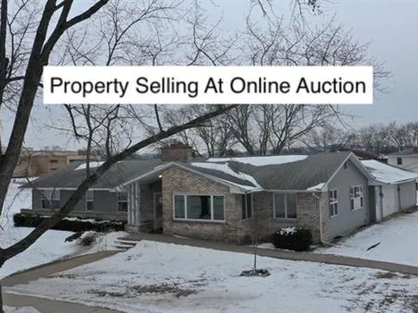 705 S Buchanan St, Prairie Du Chien, WI 53821