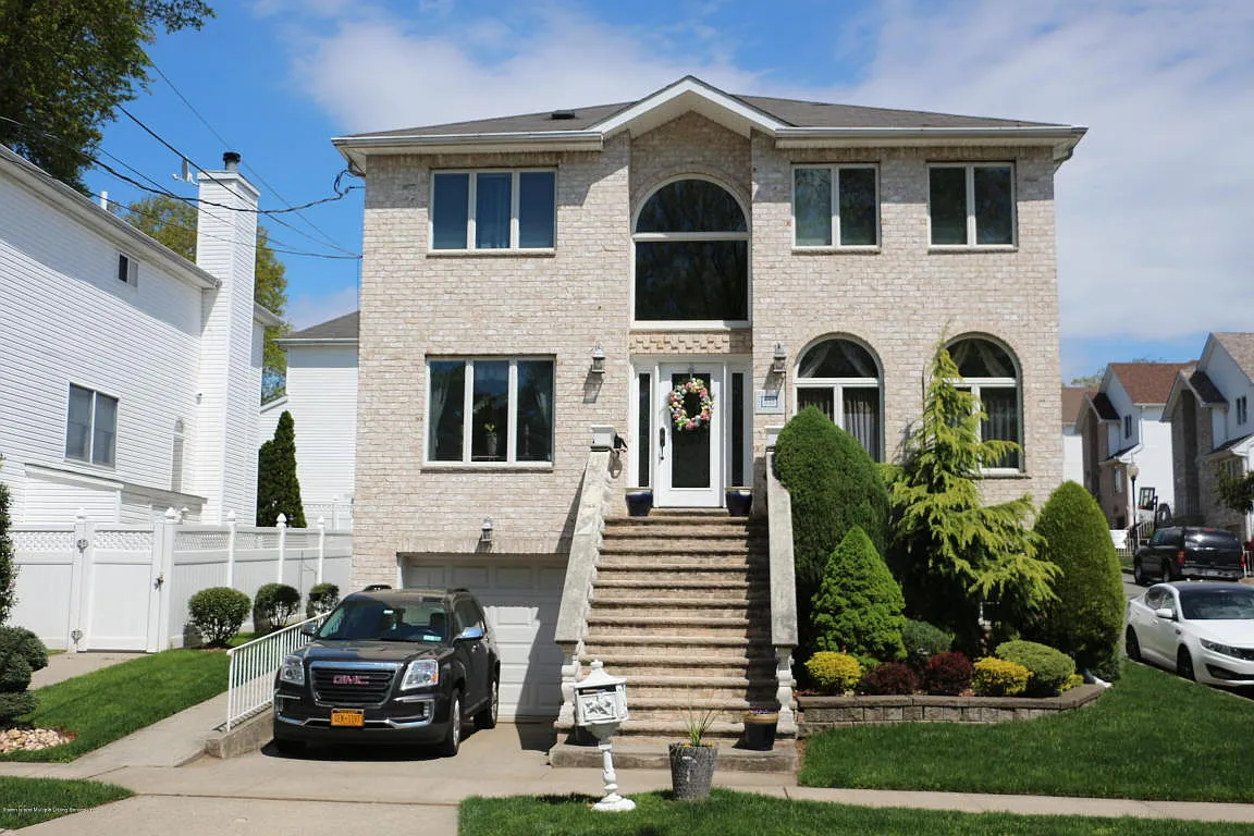 335 George St photo 1