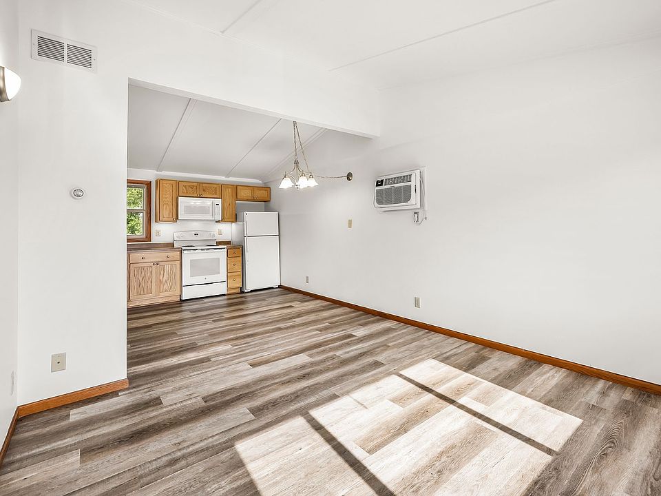 1st image of 512 S Main St #17808448