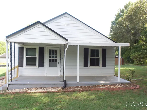 571 N Nash St, Hillsborough, NC 27278