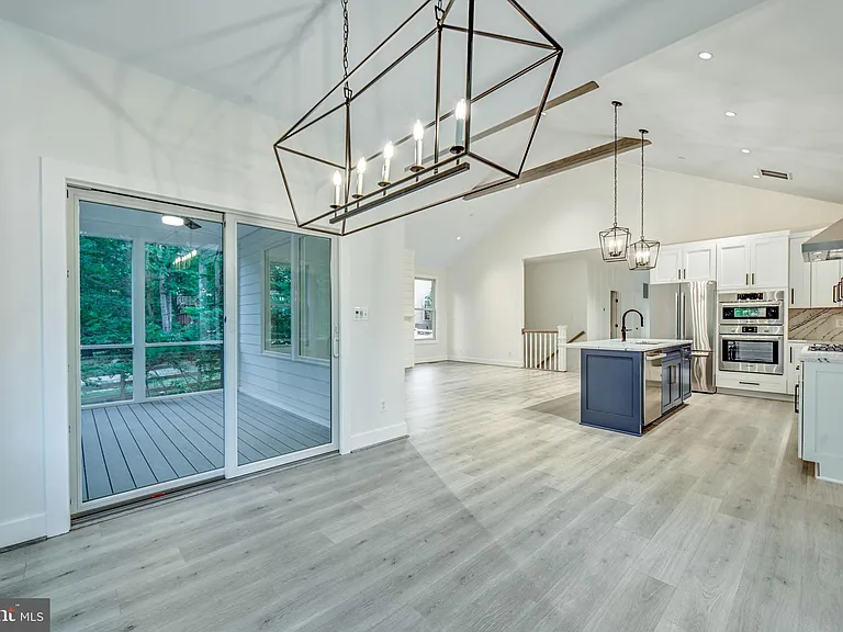 8179 Bodkin Ave — Photo 10