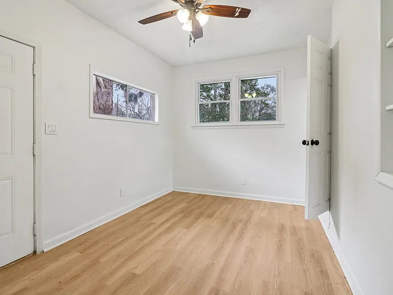 3159 Bobolink Dr — Photo 4