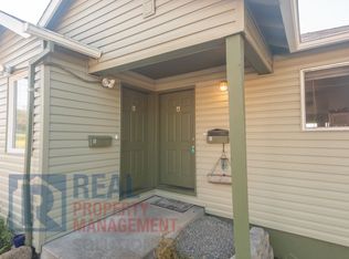 709 NE 91st Ave APT B, Portland, OR 97220