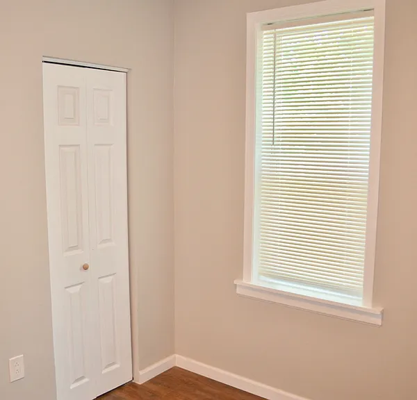 1444 N Edgewood St — Photo 16