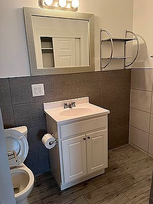 4th image of 73 E Figurea Ave Floor 2