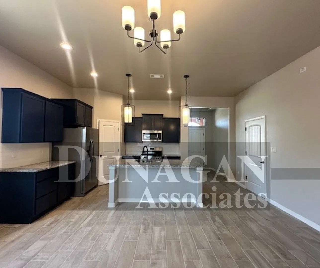 The Luke floor plan 3 Bedroom 2 bath Water Paid — Photo 2