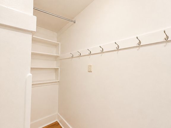 3rd image of 1227 W Riverside Ave #Ll3