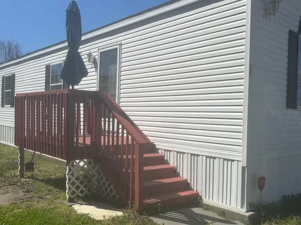 291 N Virginia Ave #24, Penns Grove, NJ 08069