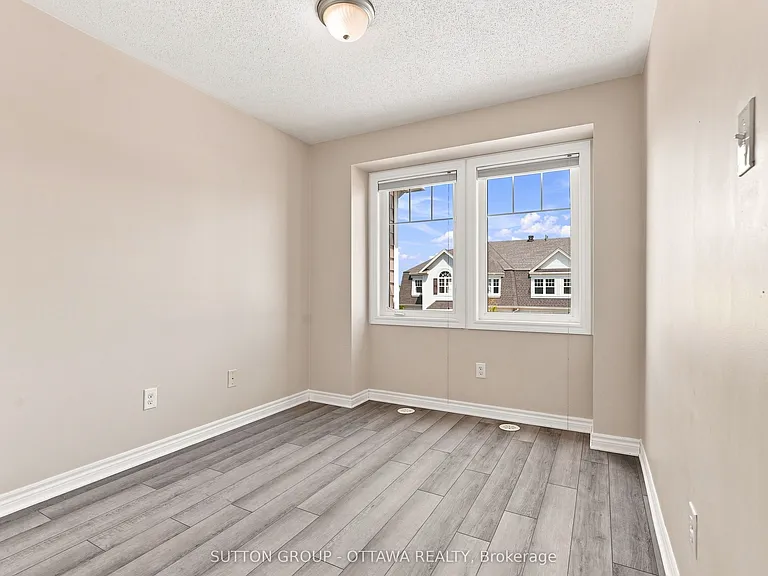 2621 Baynes Sound Way — Photo 14