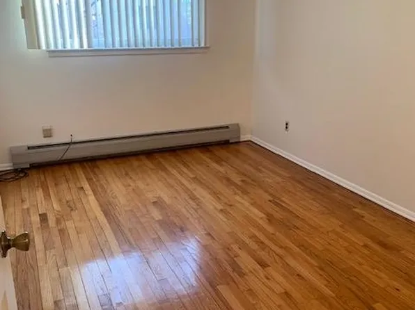 419 3rd Street image 11 of 19