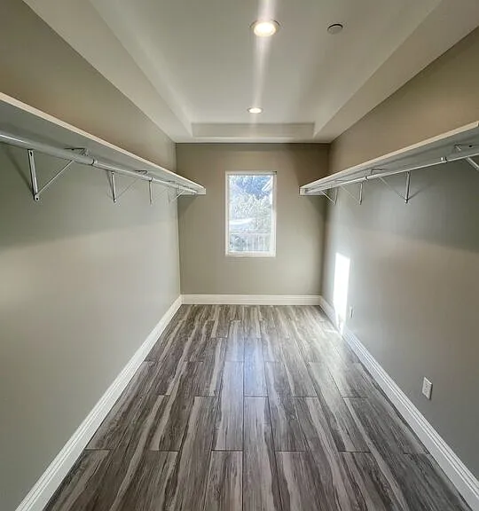 1357 Seward St — Photo 20