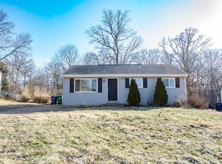 104 E Donaldson Dr, Saint Louis, MO