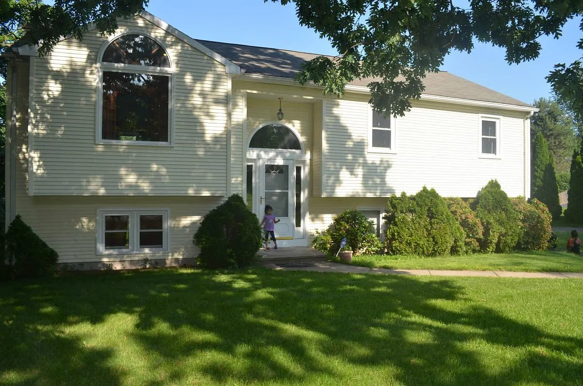 3 bed, 1700 sqft, $2,900 — Photo 2