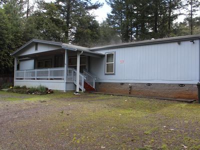 711 Ferris Ln, Cave Junction, OR, 97523
