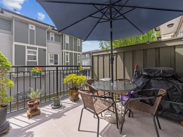 1010 Ewen Ave #19, New Westminster, BC V3M 5C9