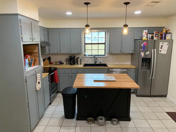 9 Laura Ln, Conway, AR 72034