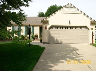 652 Bolinger St, Rochester Hills, MI 48307