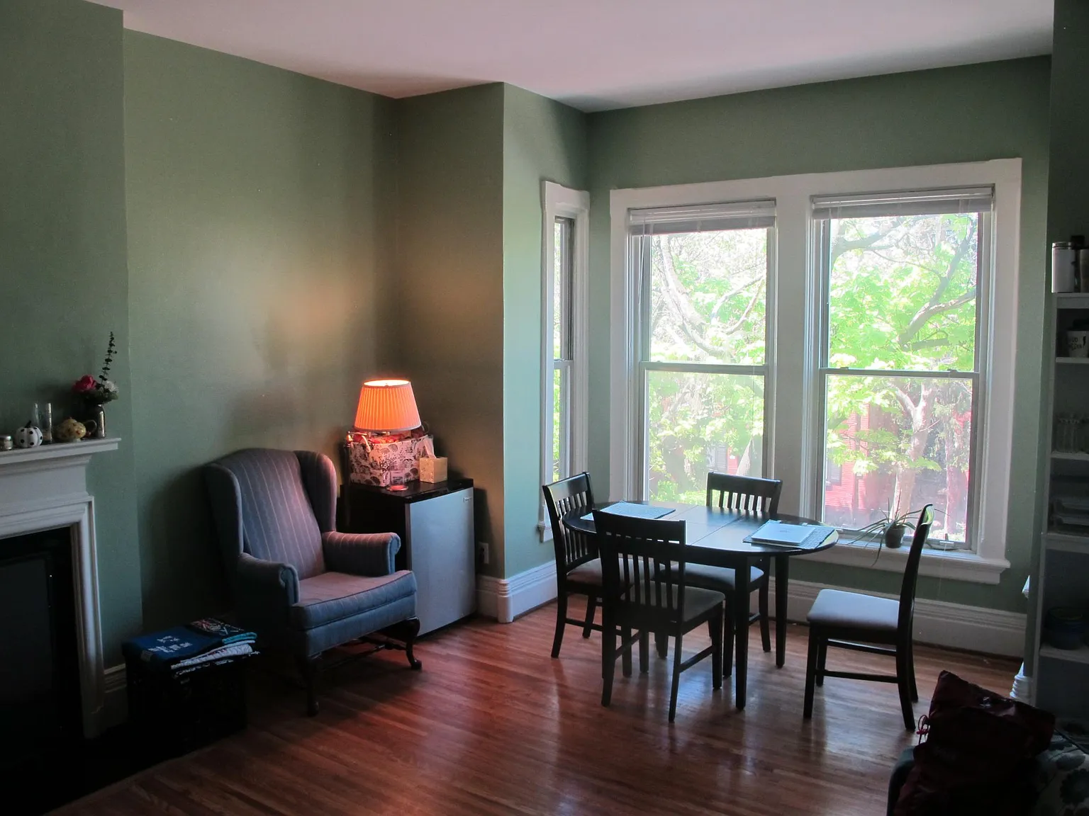 2 bed, 1200 sqft, $1,525 — Photo 2