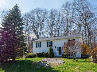 24 Water Fall Way, Cranston, RI 02921