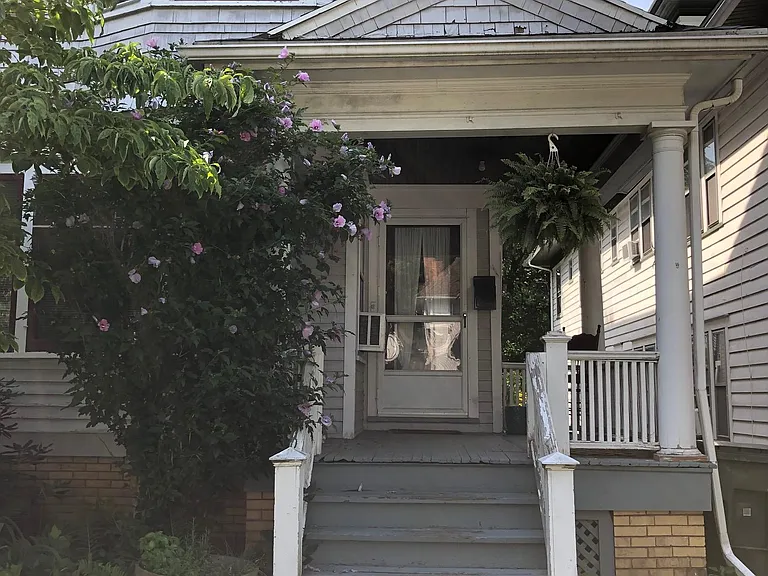 171 Shepard St — Photo 2