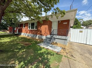 6713 Manslick Rd, Louisville, KY 40214