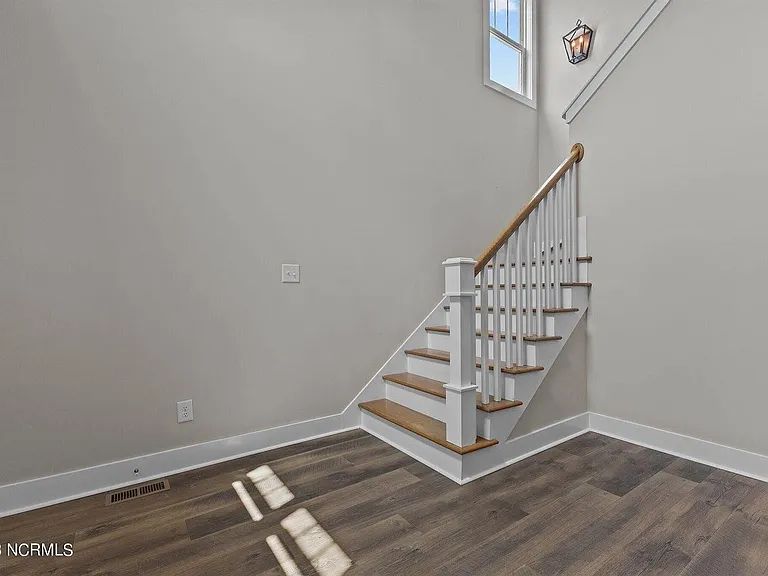 139 Crestview Rd — Photo 20