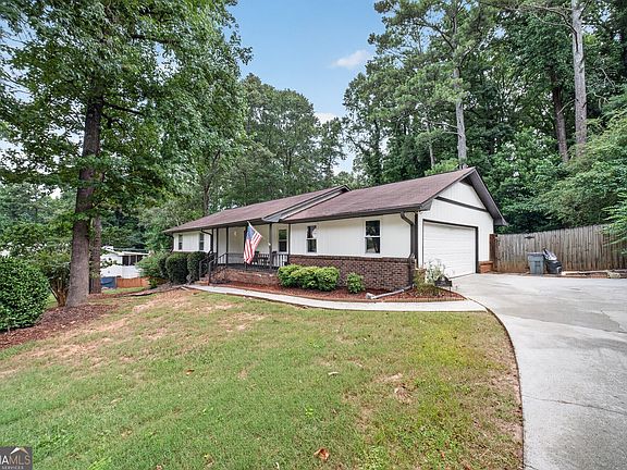 2nd image of 286 Windmill Pointe