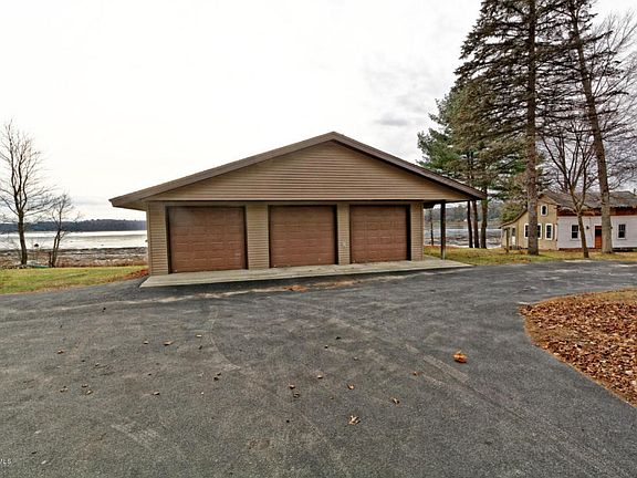 3rd image of 7300 Teller Ln