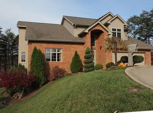 720 Trap Post Rd, South Charleston, WV 25309