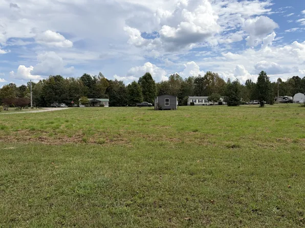 188 Pioneer Rd, Hohenwald, TN 38462