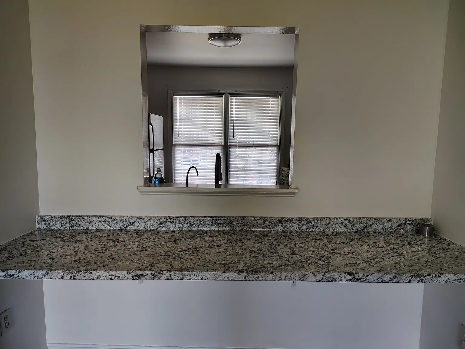 1256 Commercial Ct — Photo 1
